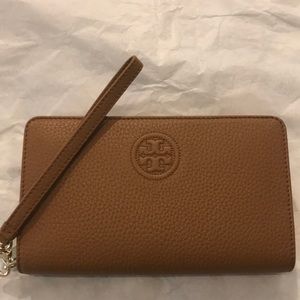 Tory burch Bombe smartphone wristlet